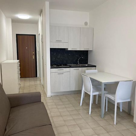 Solemare Federica Apartment Линяно Сабиадоро Екстериор снимка