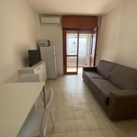 Solemare Federica Apartment Линяно Сабиадоро Екстериор снимка